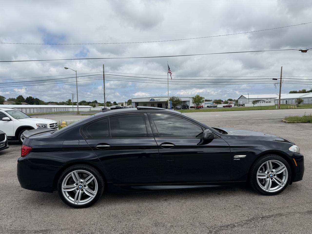 BMW 5 Series 4dr Sdn 550i xDrive AWD 2012