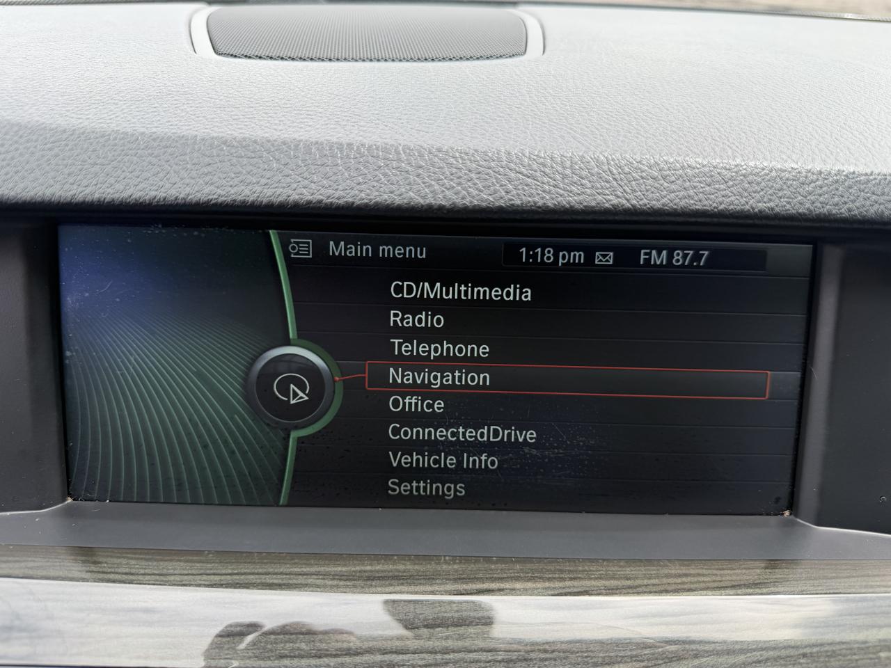 BMW 5 Series 4dr Sdn 550i xDrive AWD 2012