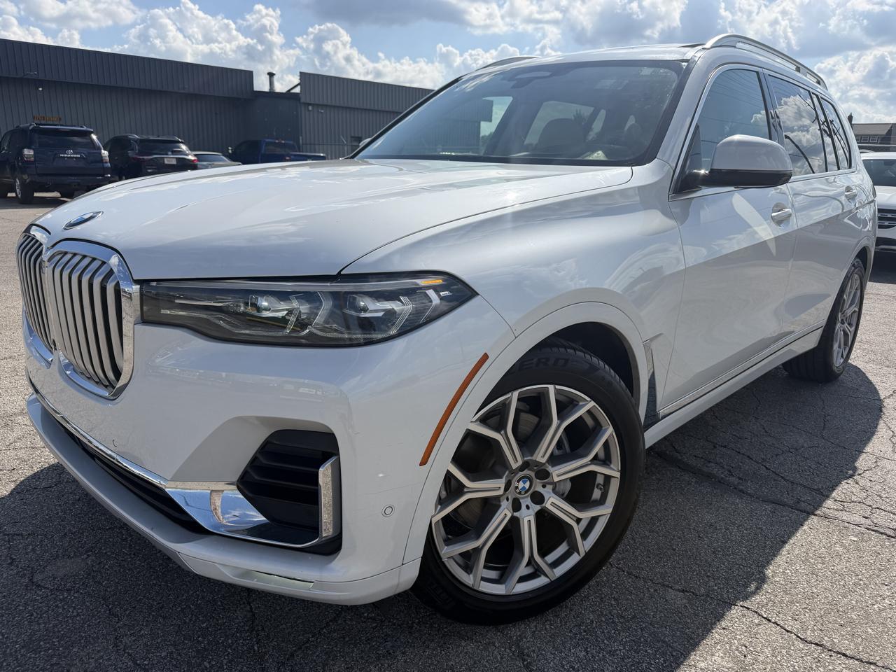 BMW X7 xDrive40i Sports Activity Vehicle 2020
