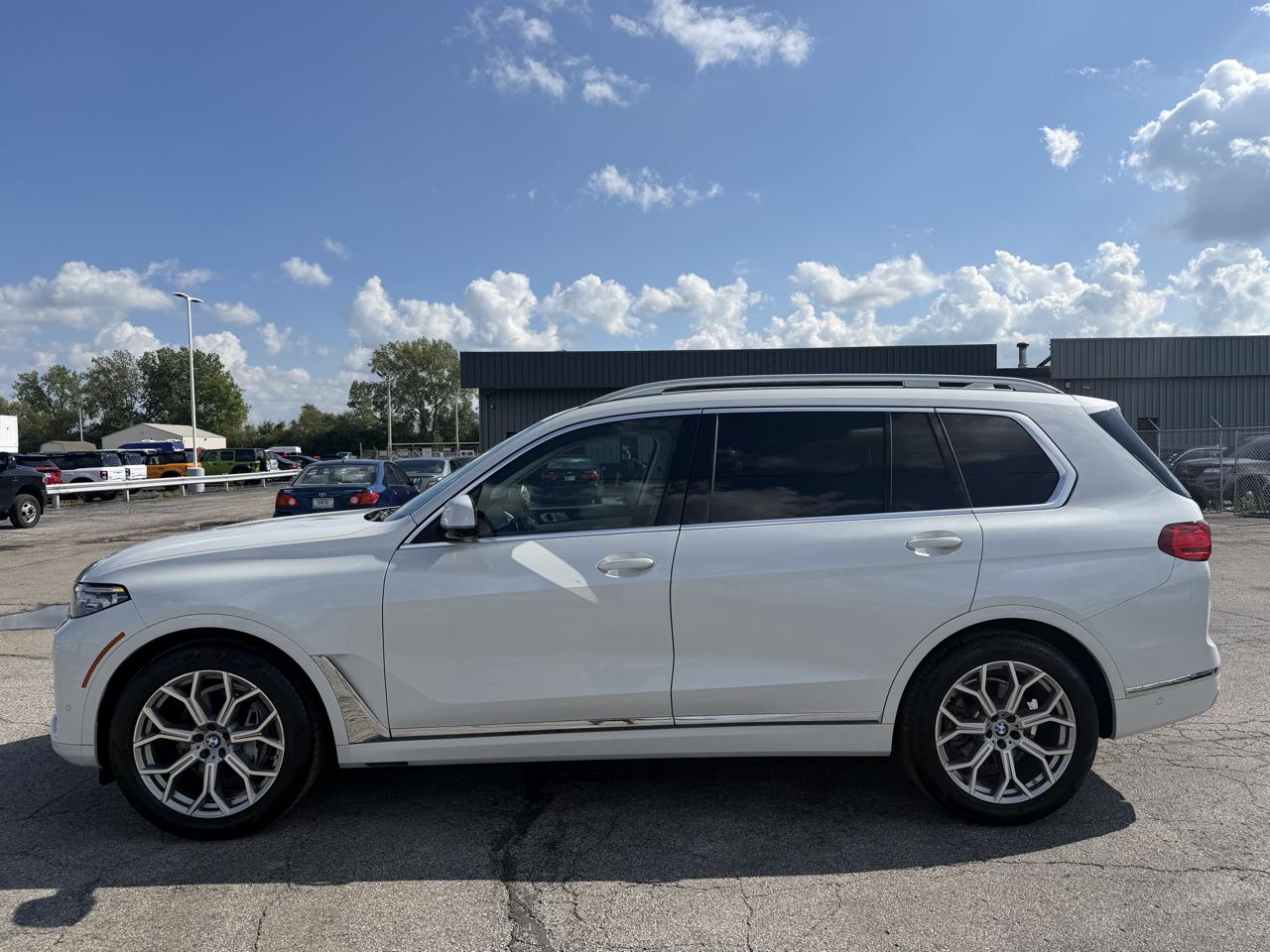 BMW X7 xDrive40i Sports Activity Vehicle 2020