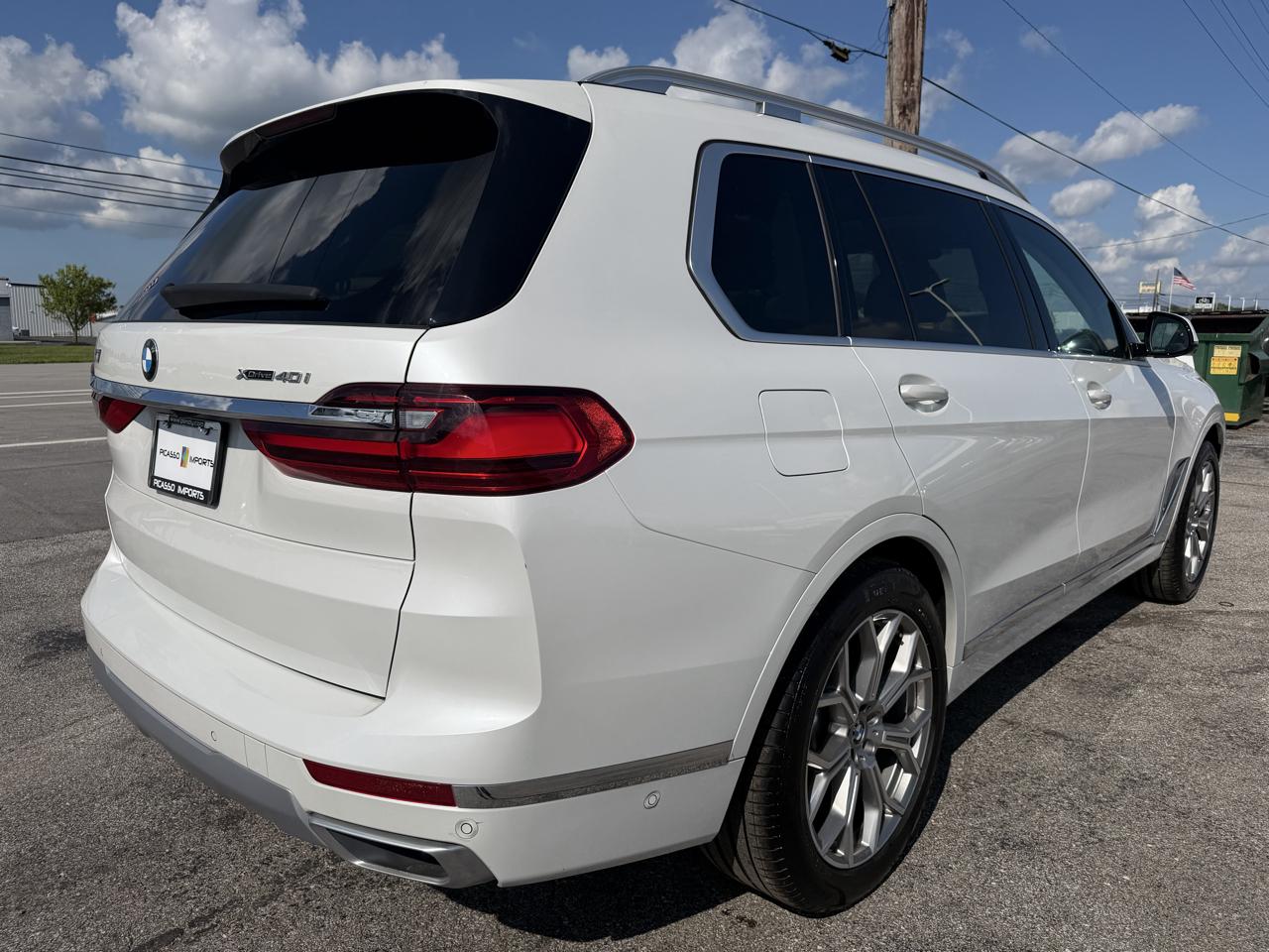 BMW X7 xDrive40i Sports Activity Vehicle 2020