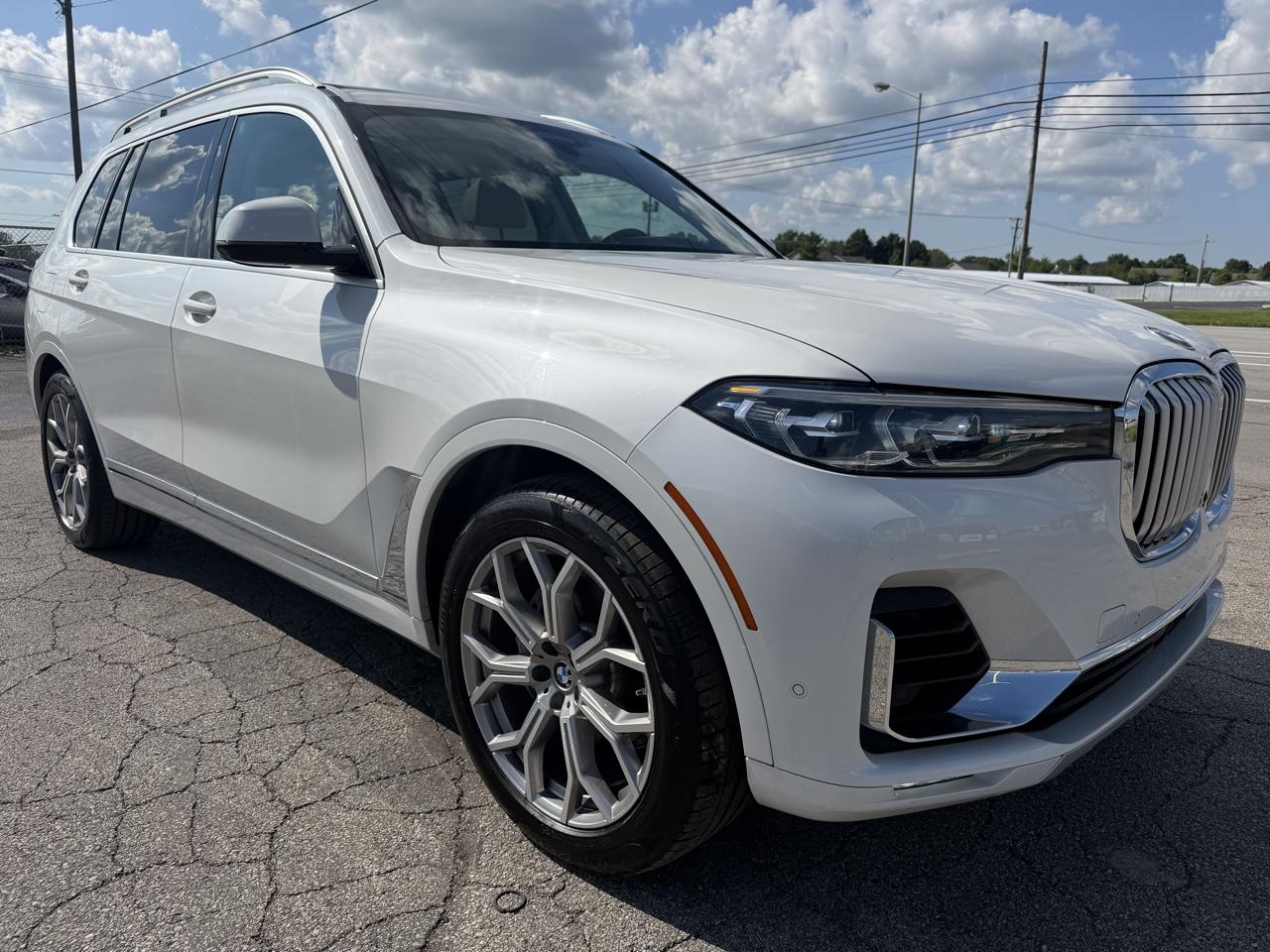 BMW X7 xDrive40i Sports Activity Vehicle 2020