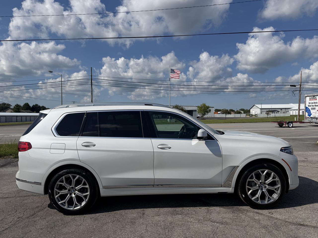 BMW X7 xDrive40i Sports Activity Vehicle 2020