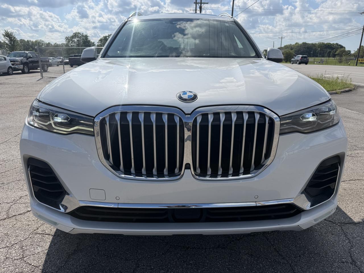 BMW X7 xDrive40i Sports Activity Vehicle 2020