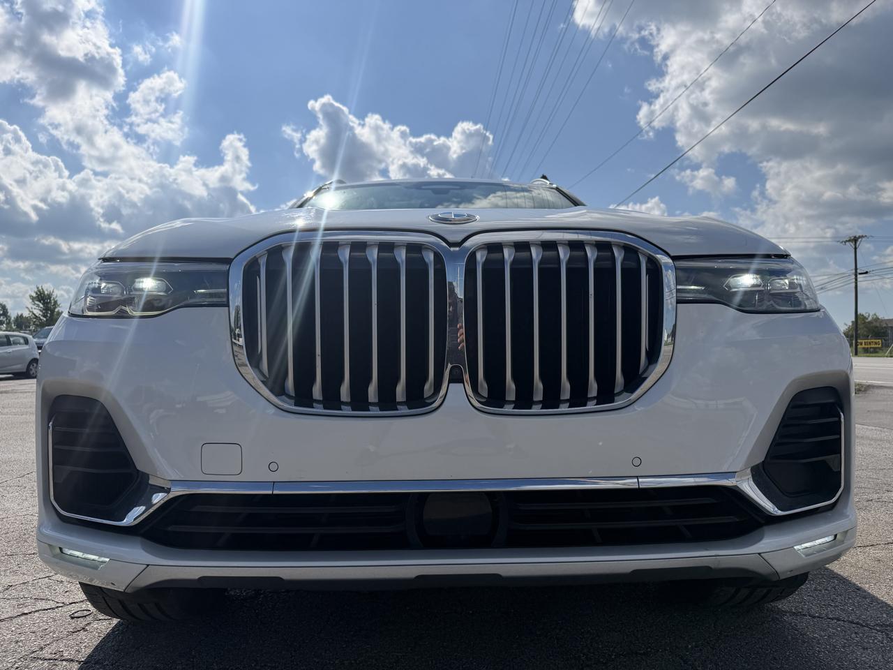 BMW X7 xDrive40i Sports Activity Vehicle 2020