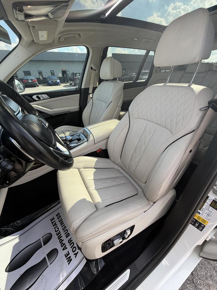 BMW X7 xDrive40i Sports Activity Vehicle 2020
