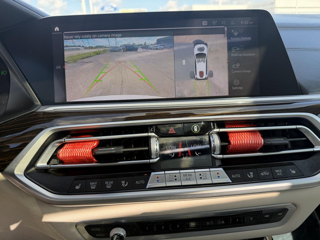 BMW X7 xDrive40i Sports Activity Vehicle 2020