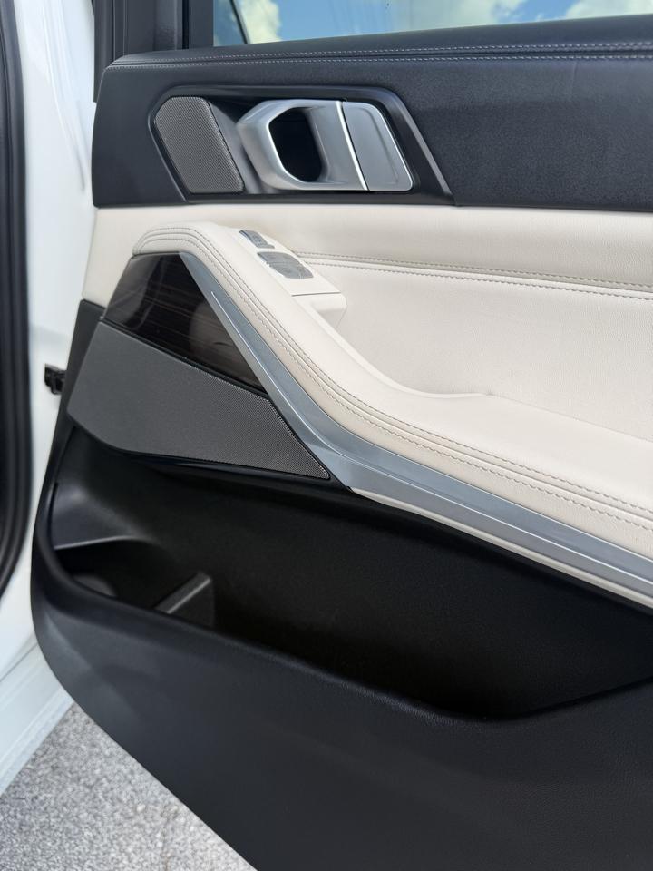 BMW X7 xDrive40i Sports Activity Vehicle 2020