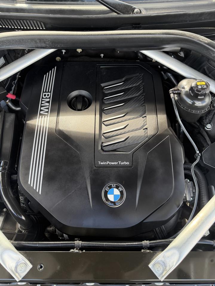 BMW X7 xDrive40i Sports Activity Vehicle 2020