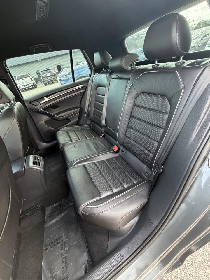 Volkswagen Golf R 2.0T Manual w/DCC/Nav 2019
