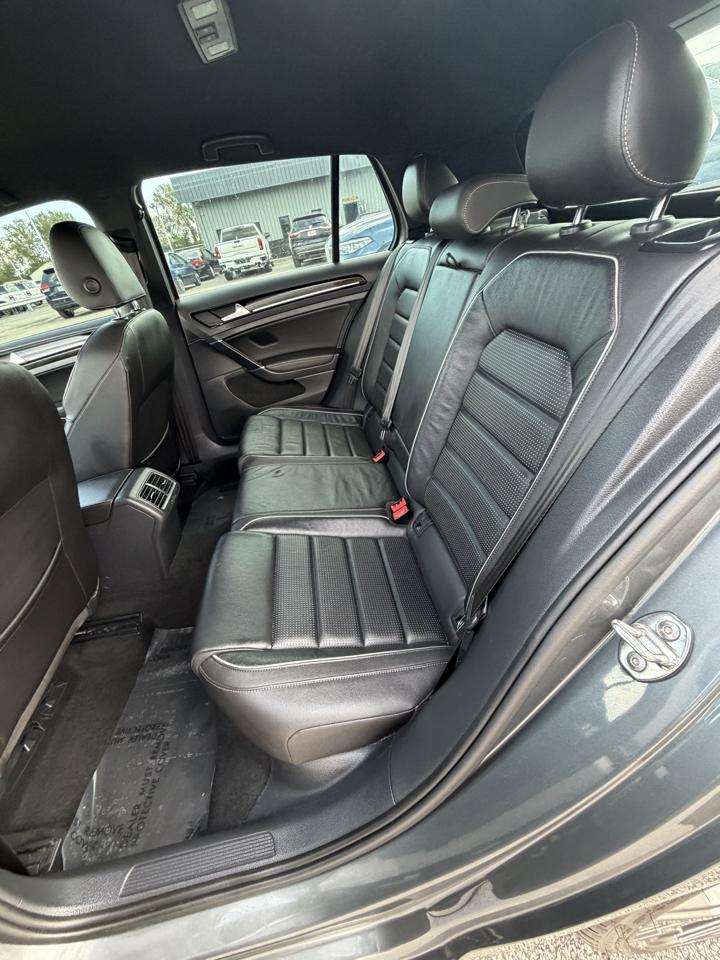 Volkswagen Golf R 2.0T Manual w/DCC/Nav 2019