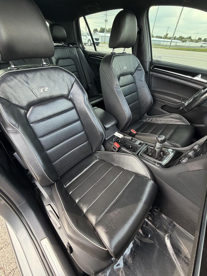 Volkswagen Golf R 2.0T Manual w/DCC/Nav 2019