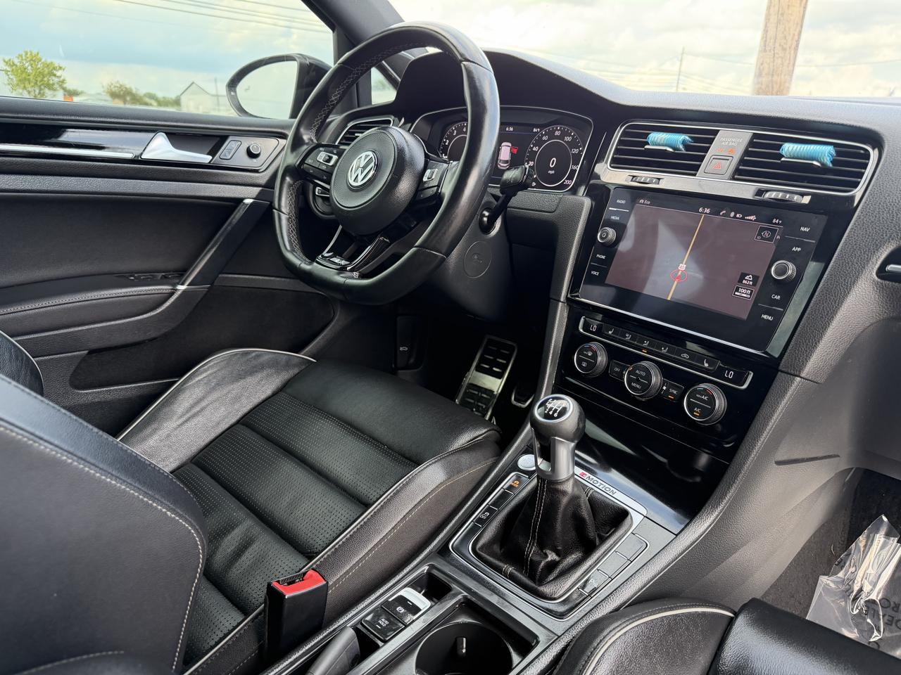 Volkswagen Golf R 2.0T Manual w/DCC/Nav 2019