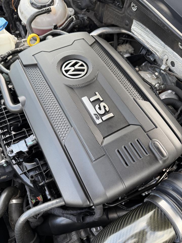 Volkswagen Golf R 2.0T Manual w/DCC/Nav 2019