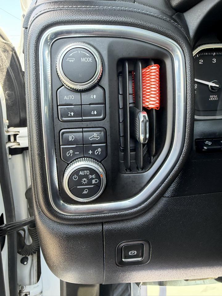 GMC Sierra 1500 4WD Crew Cab 147" Denali 2020