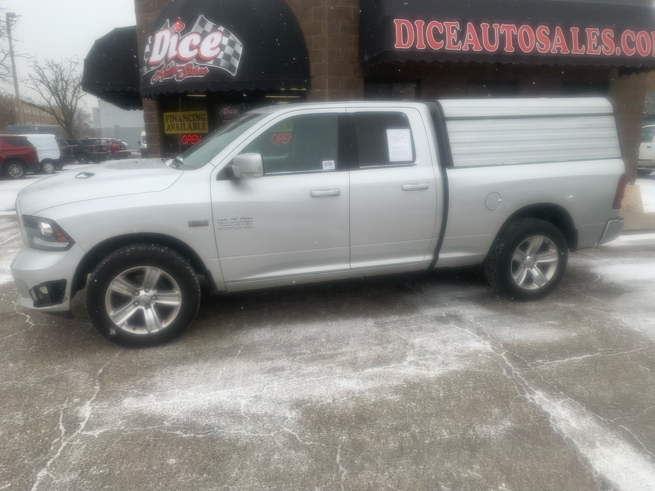 RAM 1500 Sport Quad Cab 4WD 2017