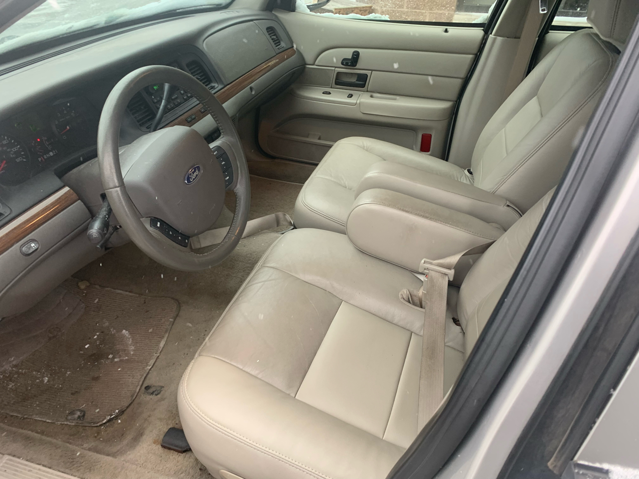 Ford Crown Victoria LX 2008