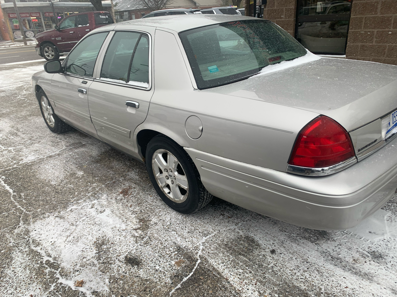 Ford Crown Victoria LX 2008
