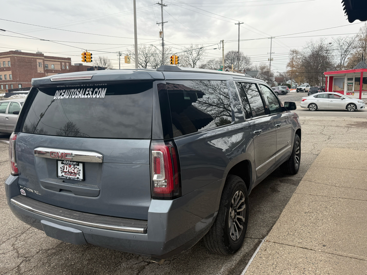 GMC Yukon Denali XL 4WD 2015