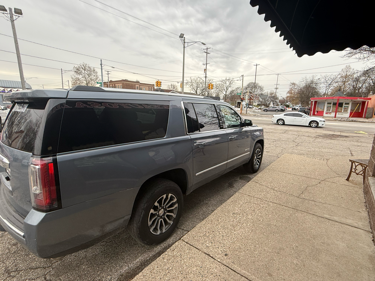 GMC Yukon Denali XL 4WD 2015