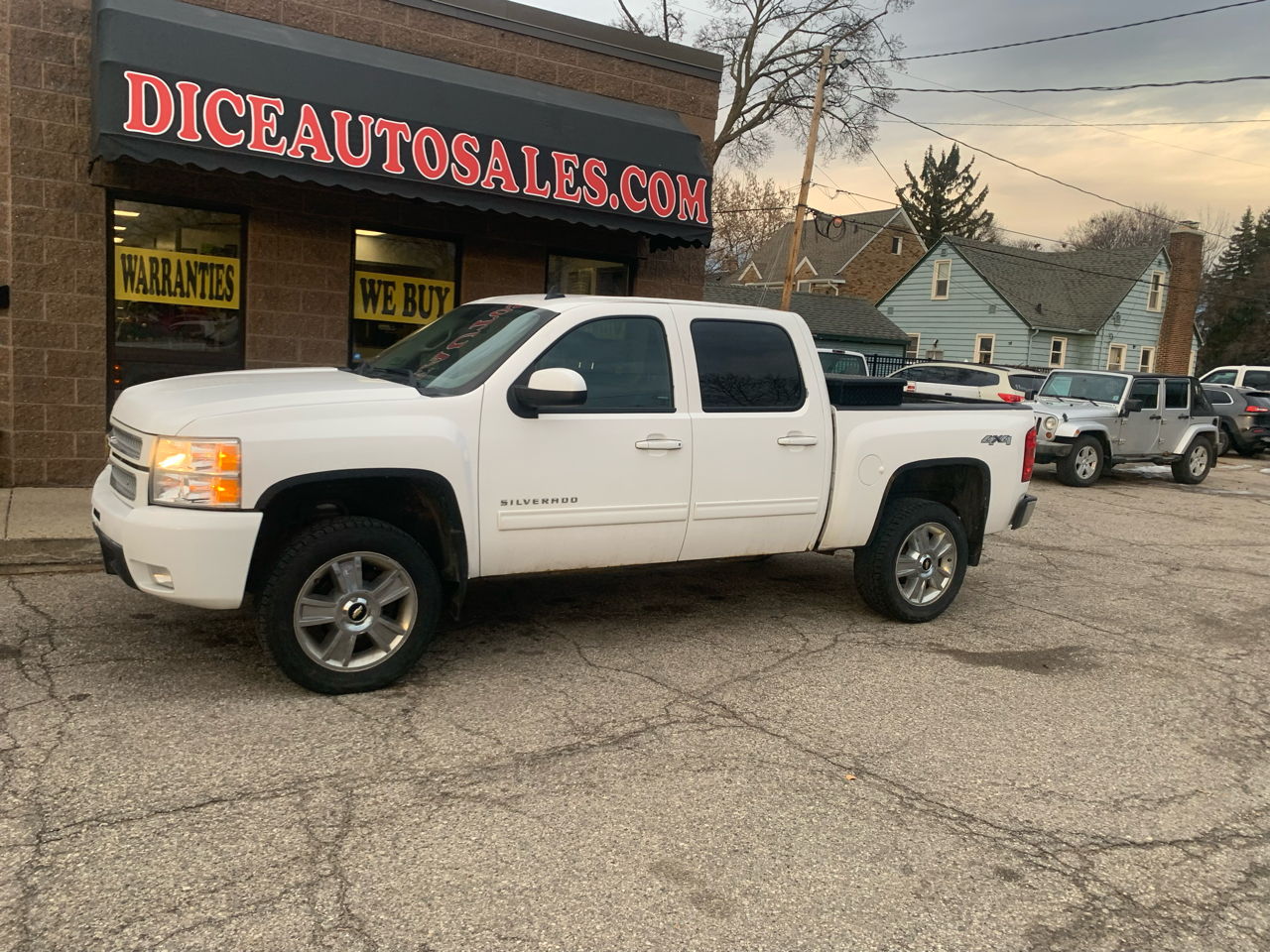 Chevrolet Silverado 1500 LTZ Crew Cab 4WD 2013