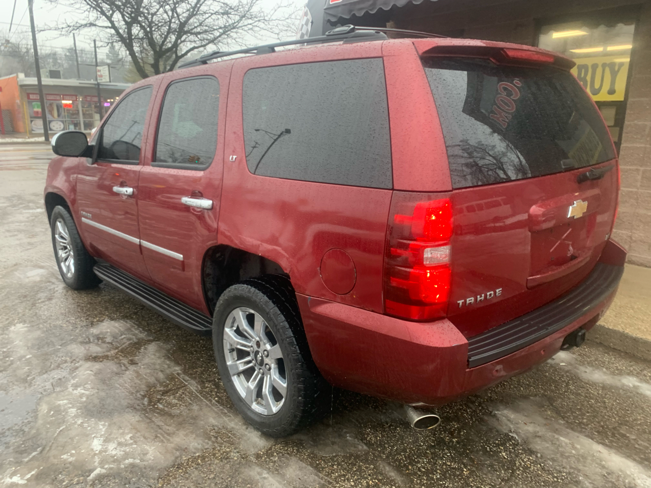 Chevrolet Tahoe LT 4WD 2011