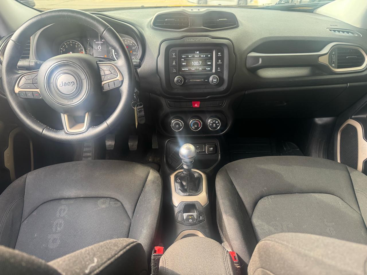 Jeep Renegade Latitude FWD 2015