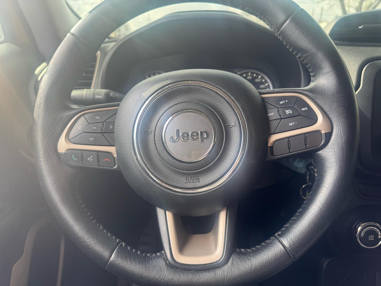 Jeep Renegade Latitude FWD 2015