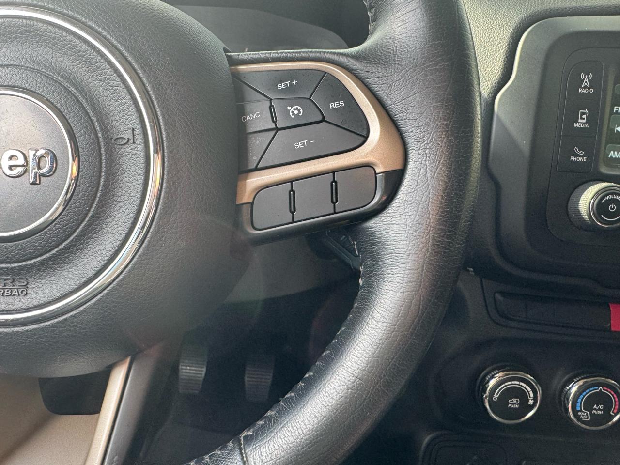 Jeep Renegade Latitude FWD 2015