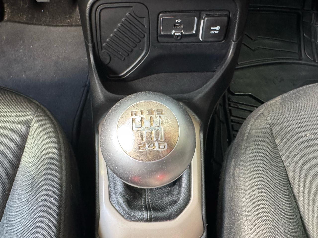 Jeep Renegade Latitude FWD 2015