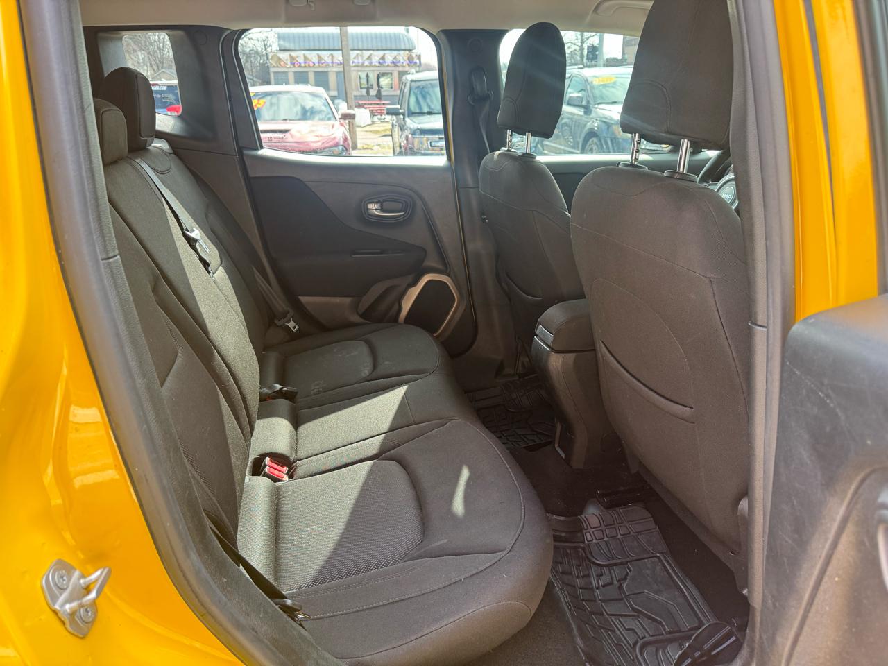 Jeep Renegade Latitude FWD 2015