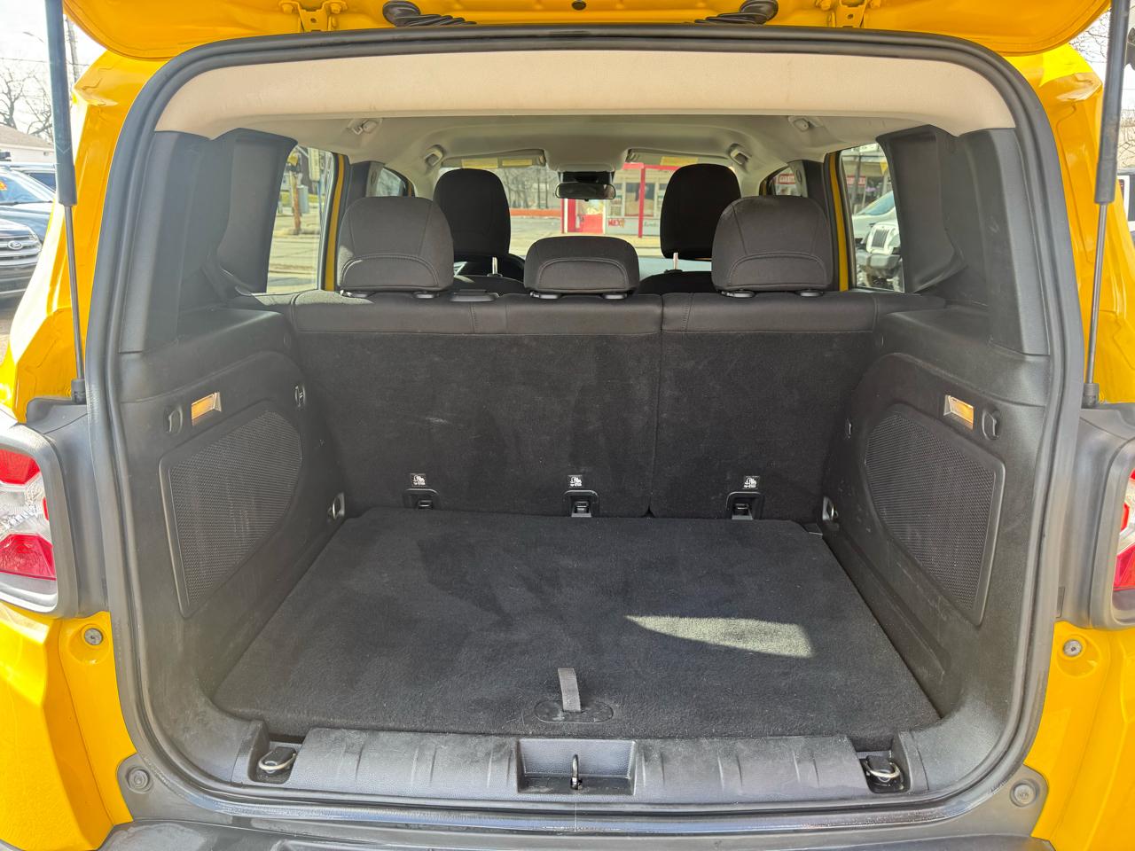 Jeep Renegade Latitude FWD 2015