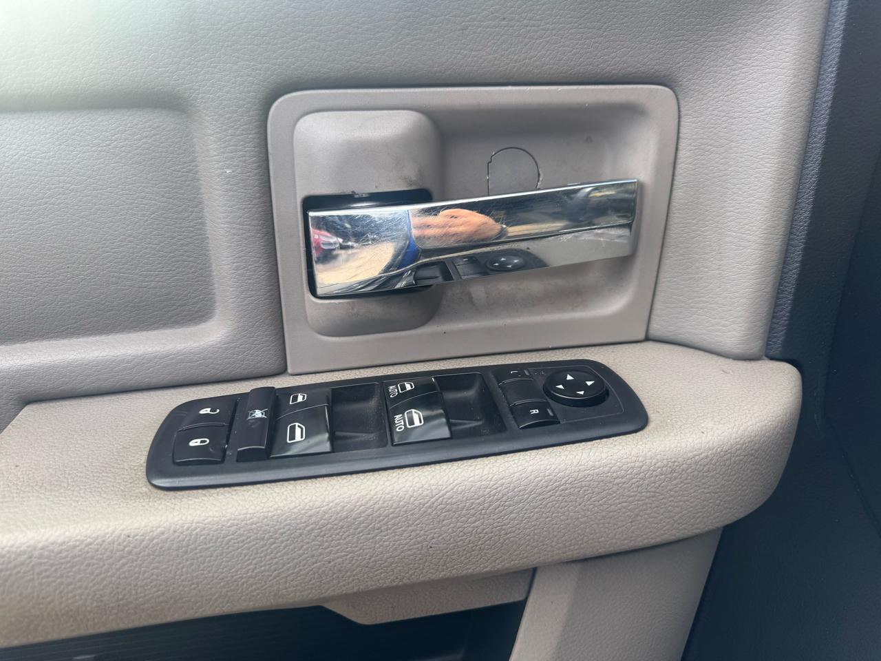 Dodge Ram 1500 SLT Crew Cab 4WD 2009