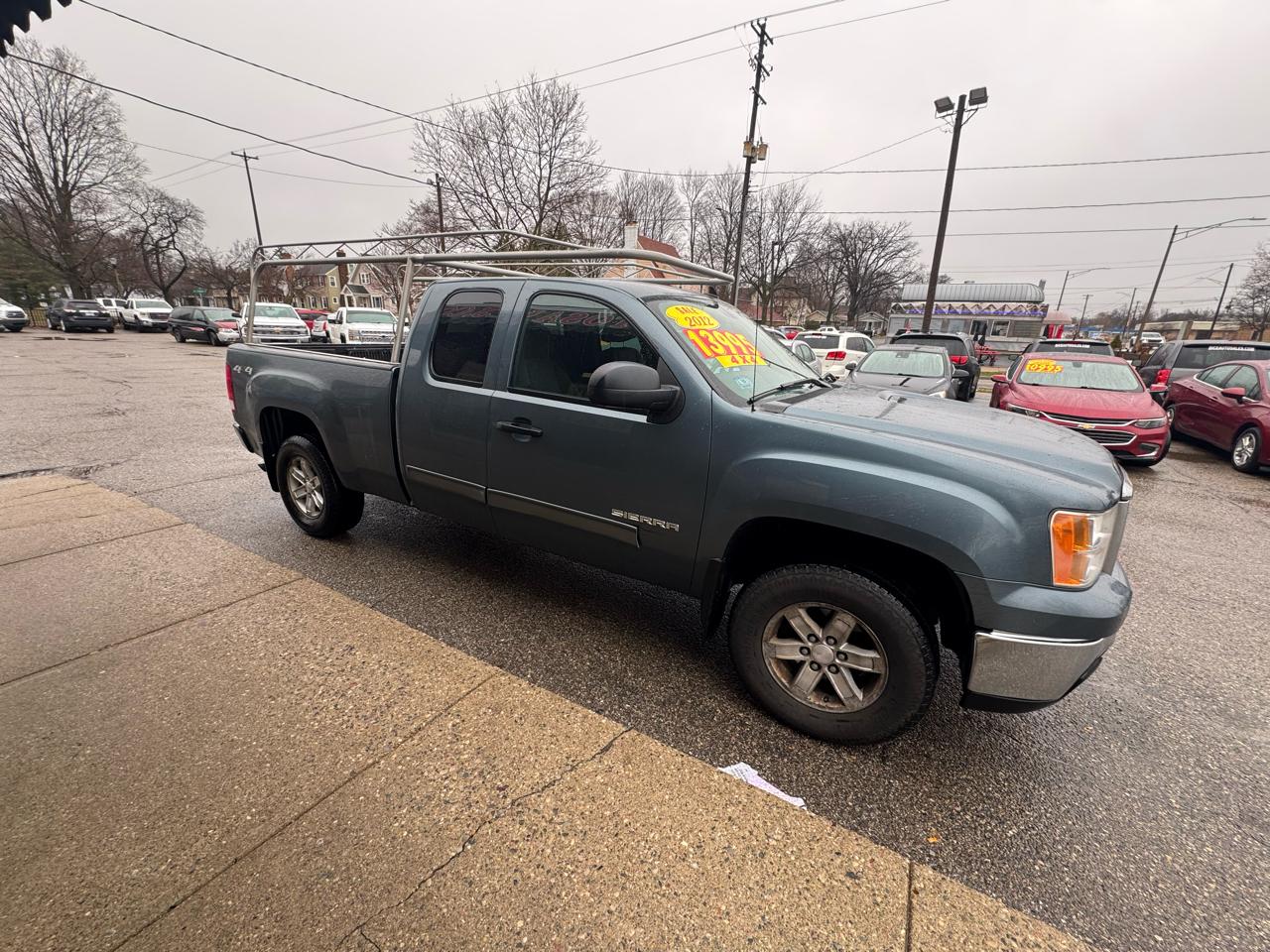 GMC Sierra 1500 SLE Ext Cab 4WD 4D 2012