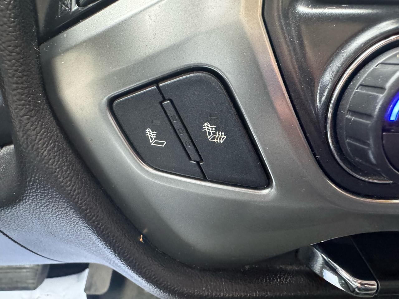 Chevrolet Silverado 1500 LT Ext Cab 4WD 4D 2016