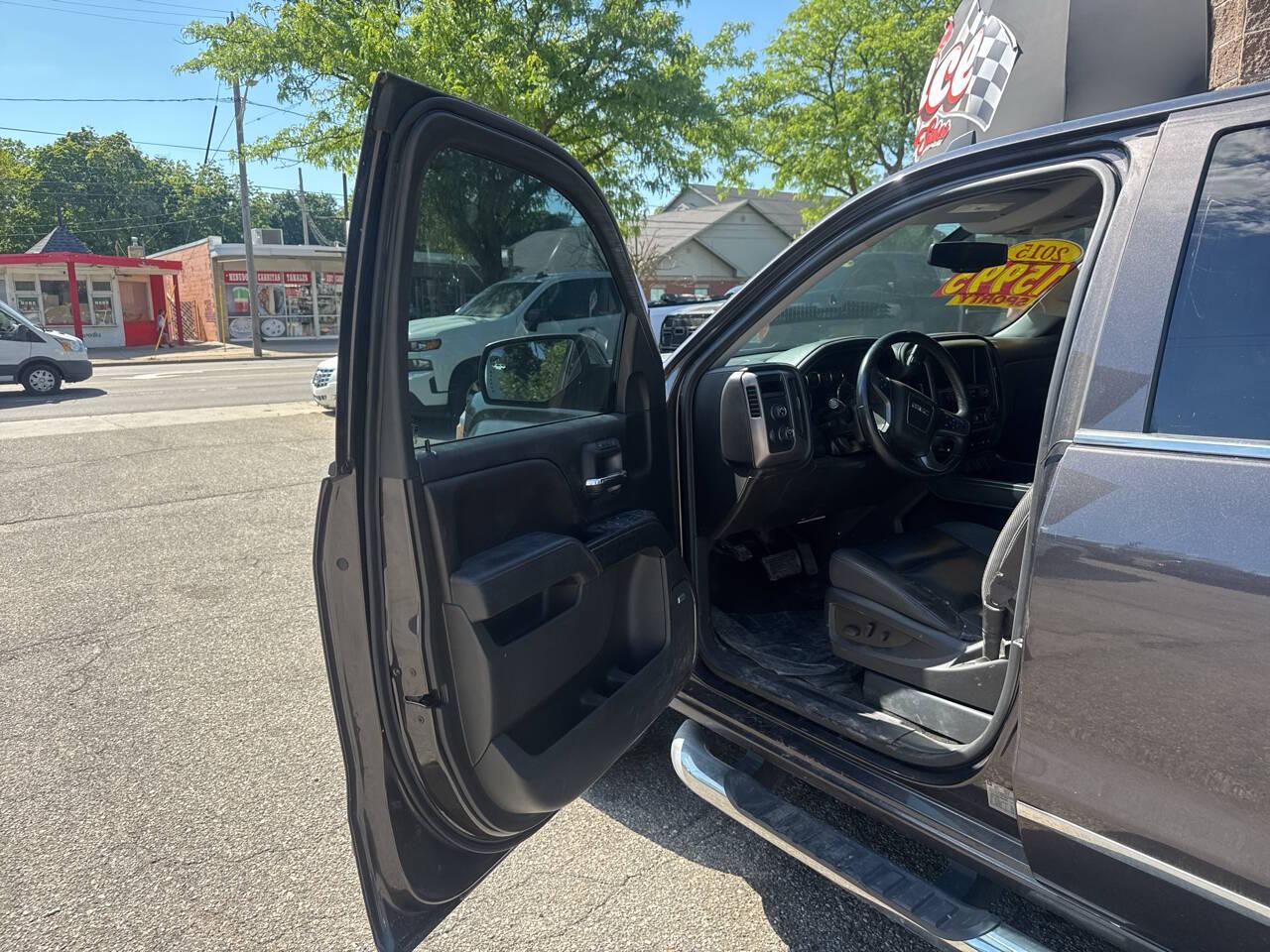 GMC Sierra 1500 Denali Crew Cab Short Box 4WD 2015