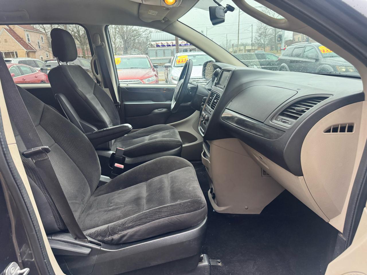 Dodge Grand Caravan SE 2017