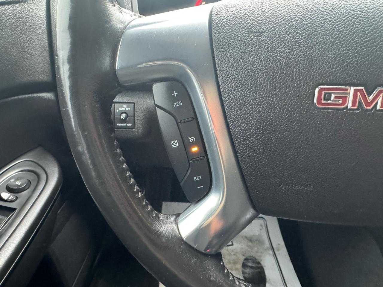 GMC Acadia SLE-1 AWD 2016