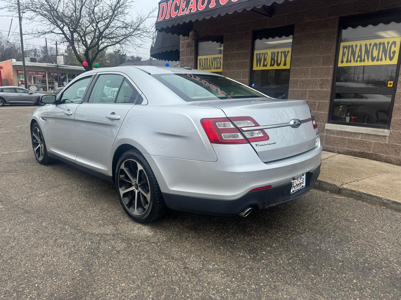 Ford Taurus SEL FWD 2016