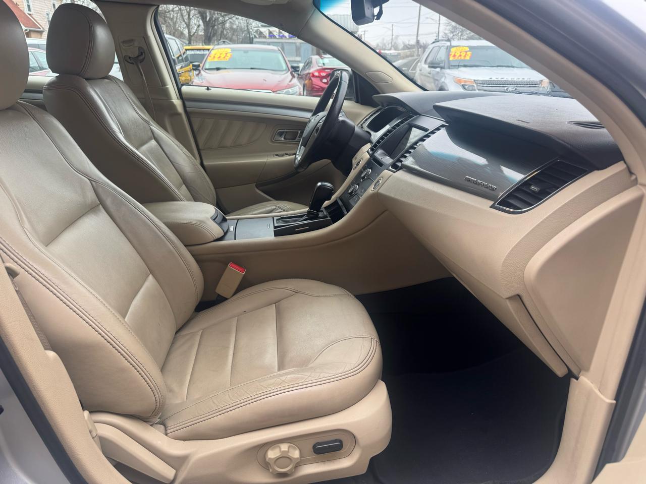 Ford Taurus SEL FWD 2016