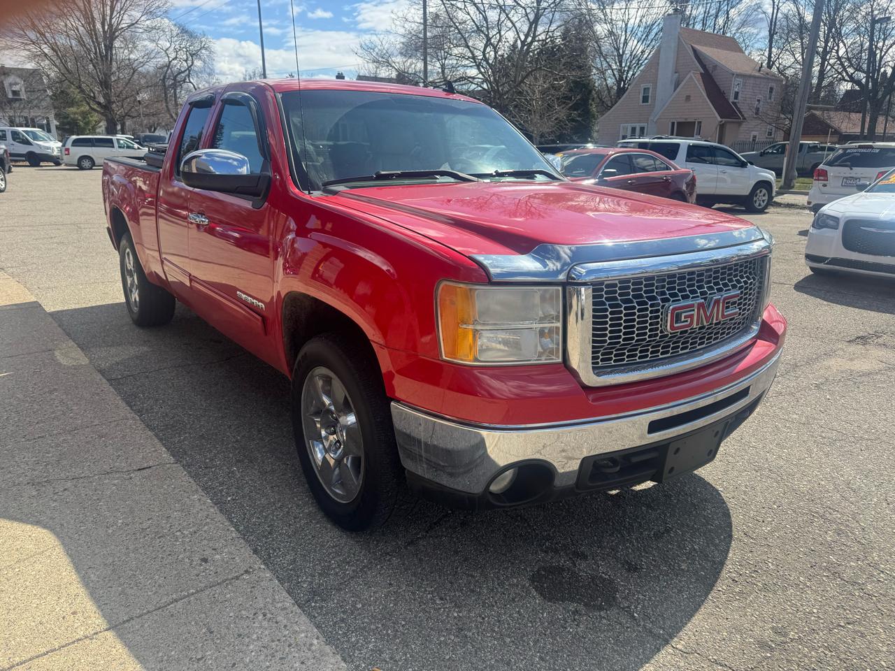 GMC Sierra 1500 SLT Ext Cab 4WD 4D 2010