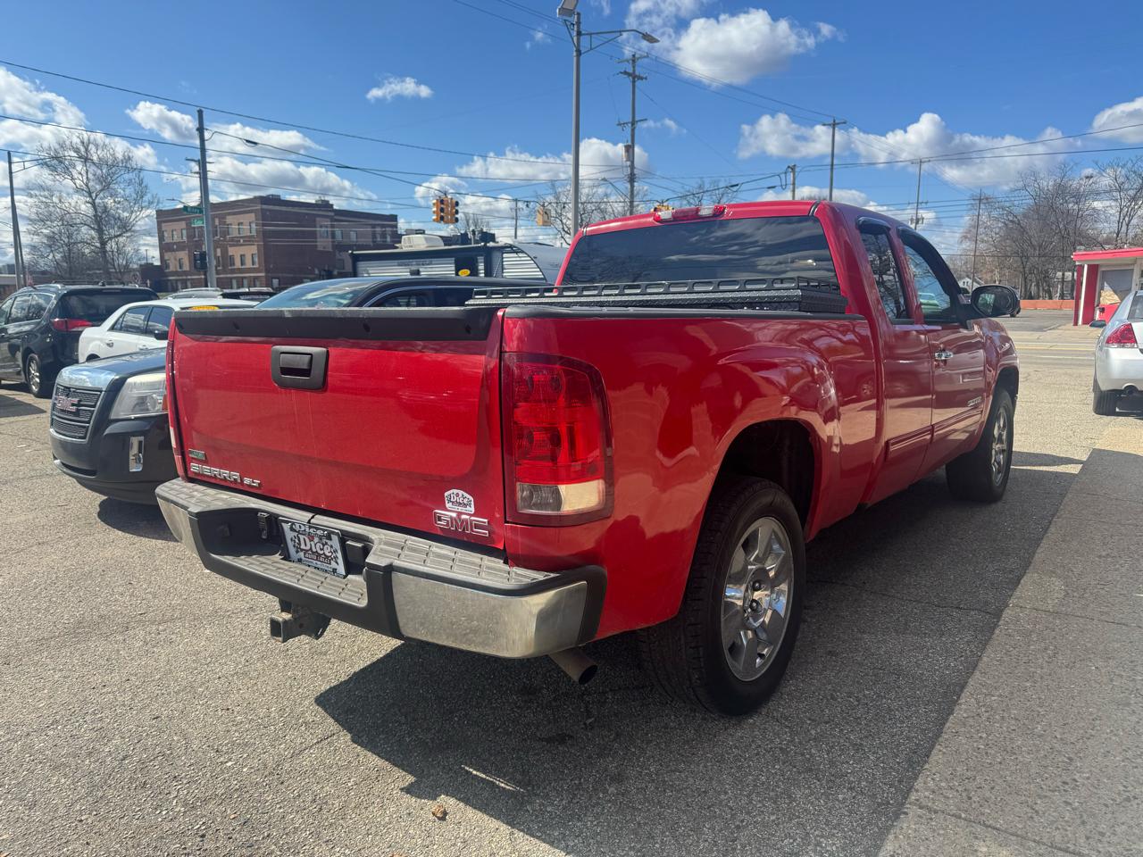 GMC Sierra 1500 SLT Ext Cab 4WD 4D 2010