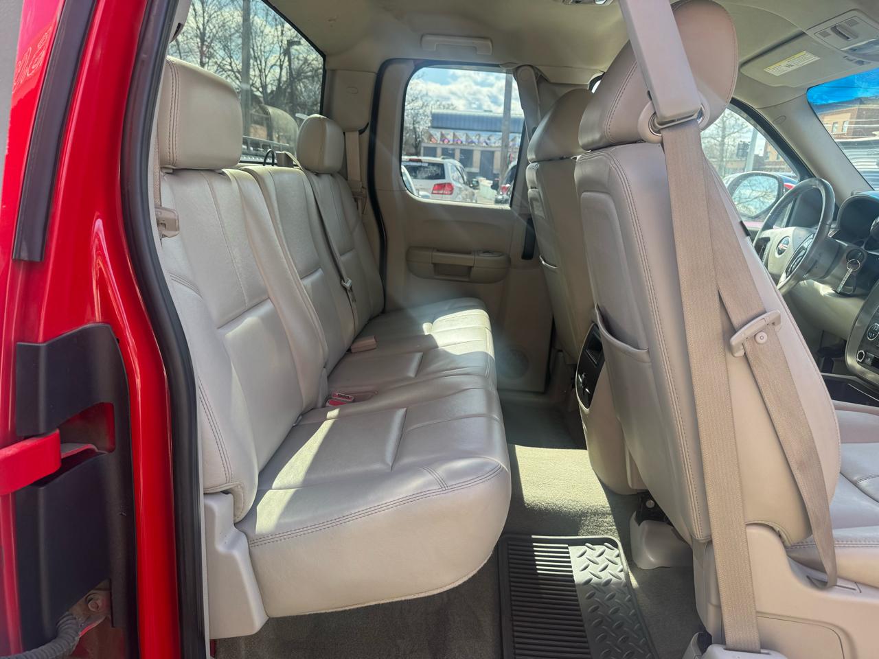 GMC Sierra 1500 SLT Ext Cab 4WD 4D 2010