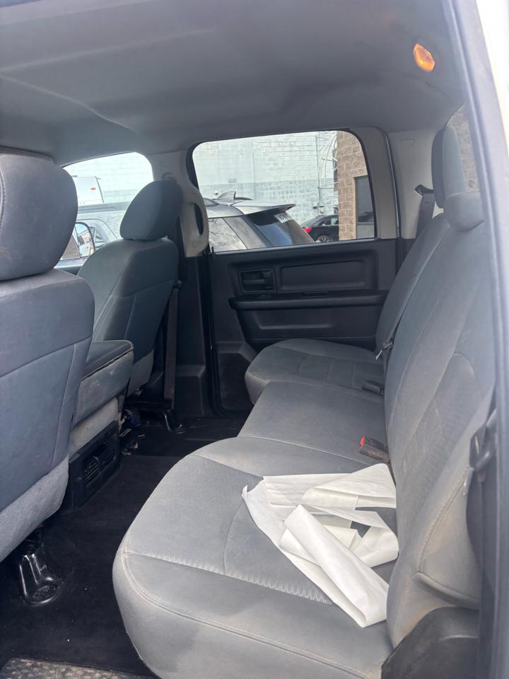 RAM 2500 Tradesman Crew Cab SWB 4WD 2015