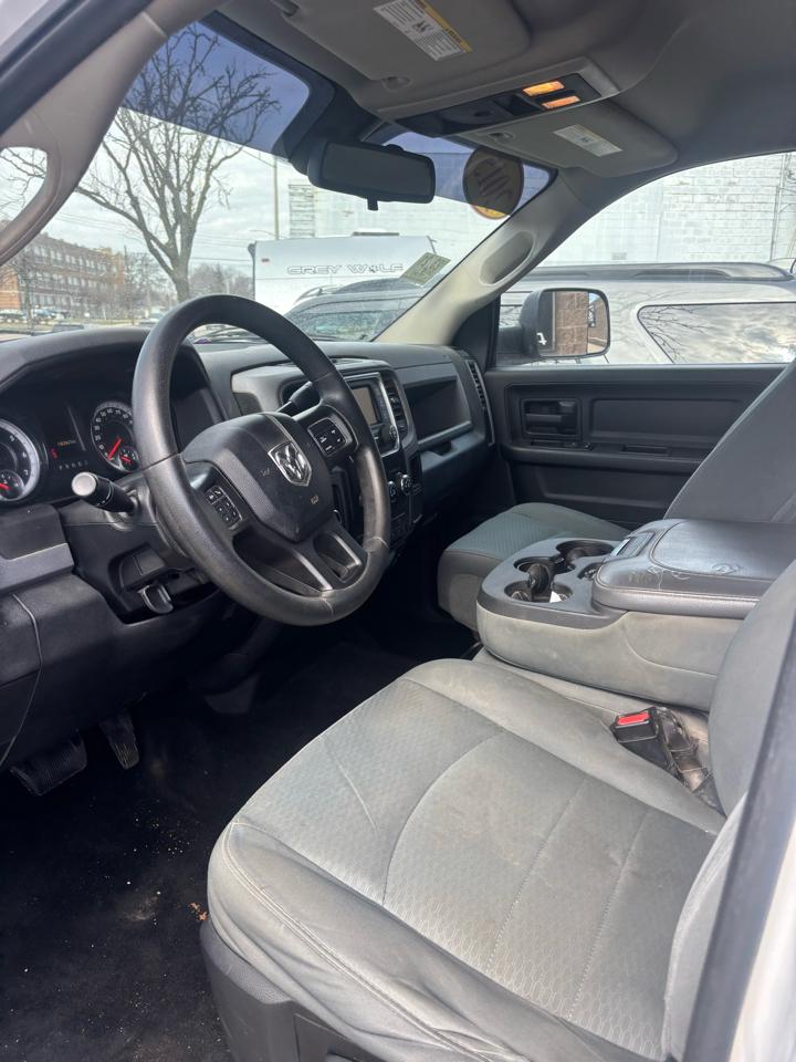 RAM 2500 Tradesman Crew Cab SWB 4WD 2015