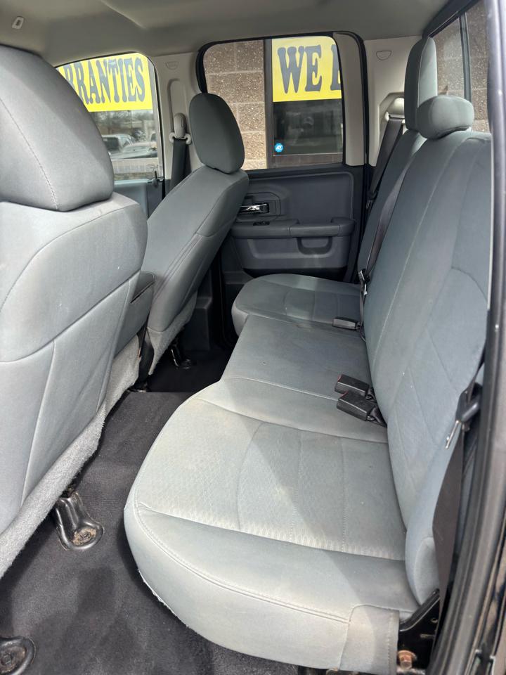 RAM 1500 SLT Quad Cab 4WD 2018