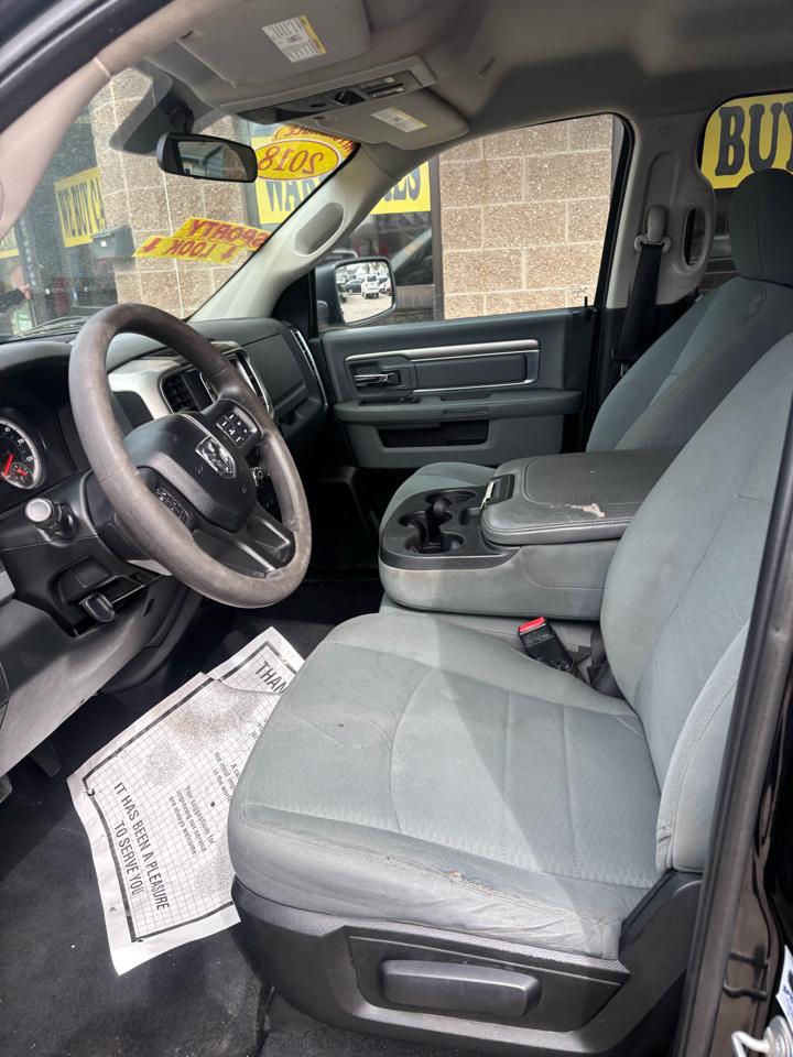 RAM 1500 SLT Quad Cab 4WD 2018