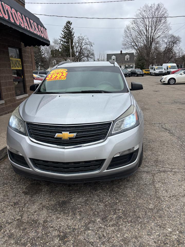 Chevrolet Traverse LS FWD w/PDC 2014
