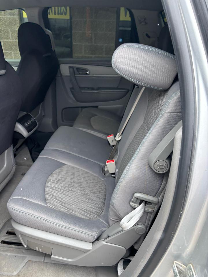 Chevrolet Traverse LS FWD w/PDC 2014