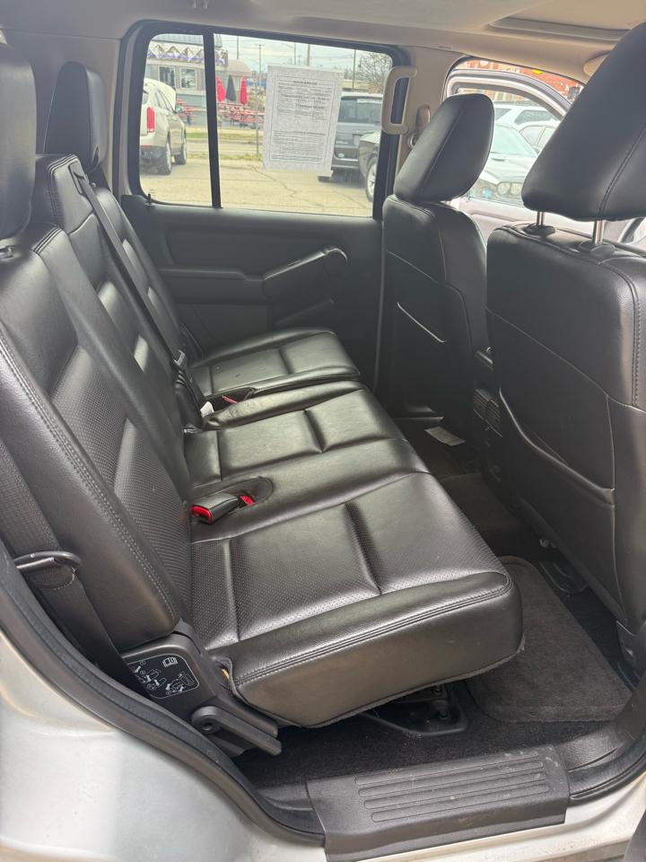 Mercury Mountaineer Premier 4.0L 2WD 2010